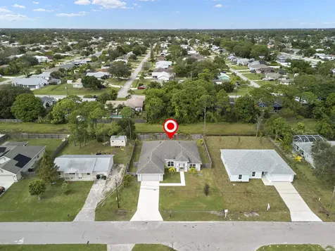 137 SW Pisces Terrace Port St Lucie FL 34984