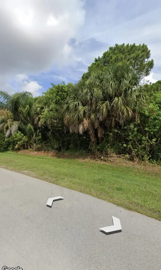 1843 SE Buttonwood Drive Port St Lucie FL 34952