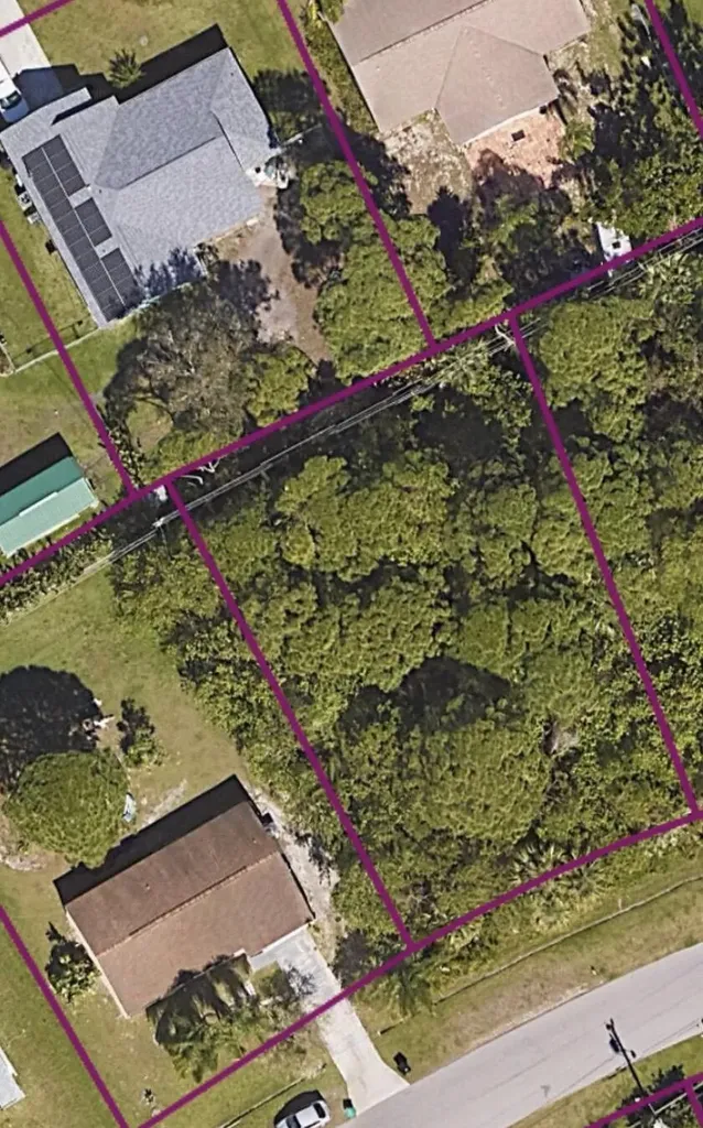 1843 SE Buttonwood Drive Port St Lucie FL 34952
