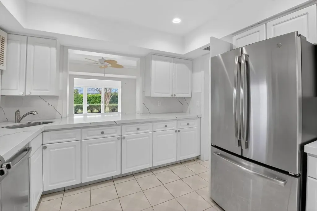 4862 S Lake Drive Boynton Beach FL 33436