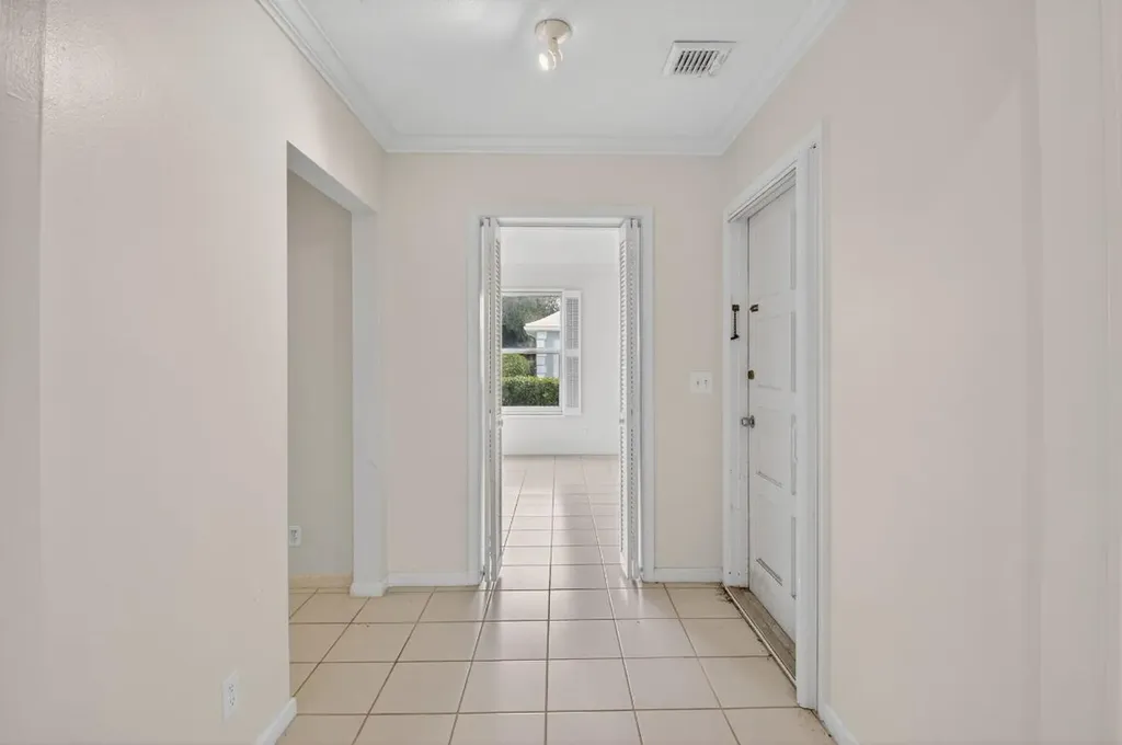 4862 S Lake Drive Boynton Beach FL 33436
