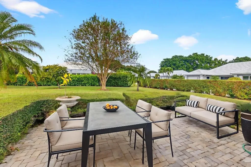 4862 S Lake Drive Boynton Beach FL 33436