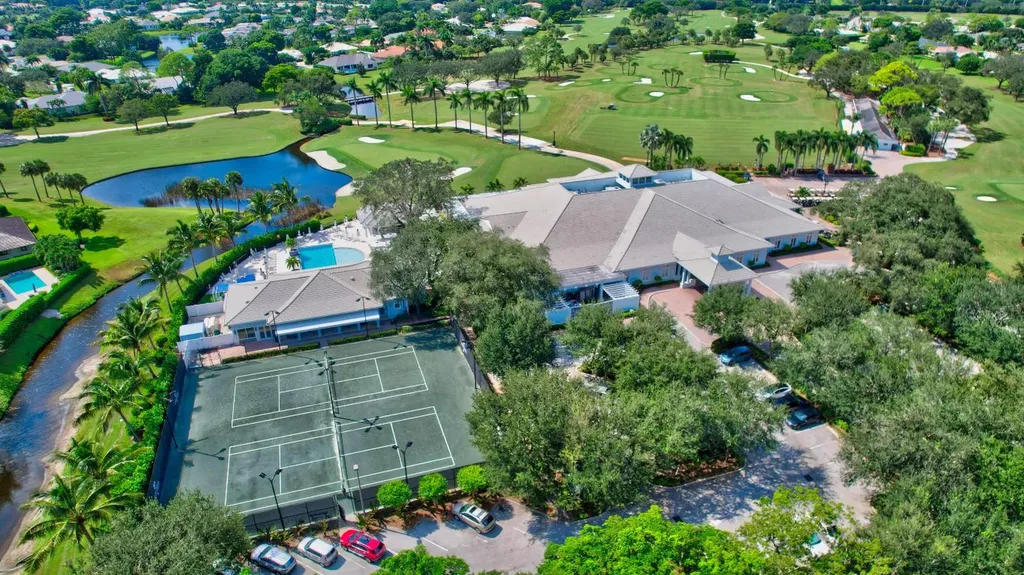 4862 S Lake Drive Boynton Beach FL 33436