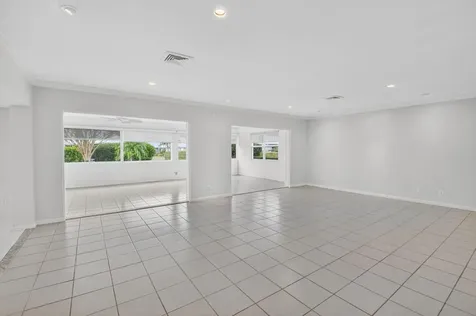 4862 S Lake Drive Boynton Beach FL 33436
