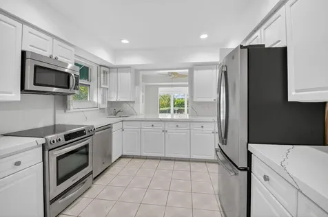 4862 S Lake Drive Boynton Beach FL 33436