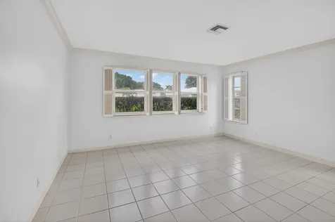 4862 S Lake Drive Boynton Beach FL 33436
