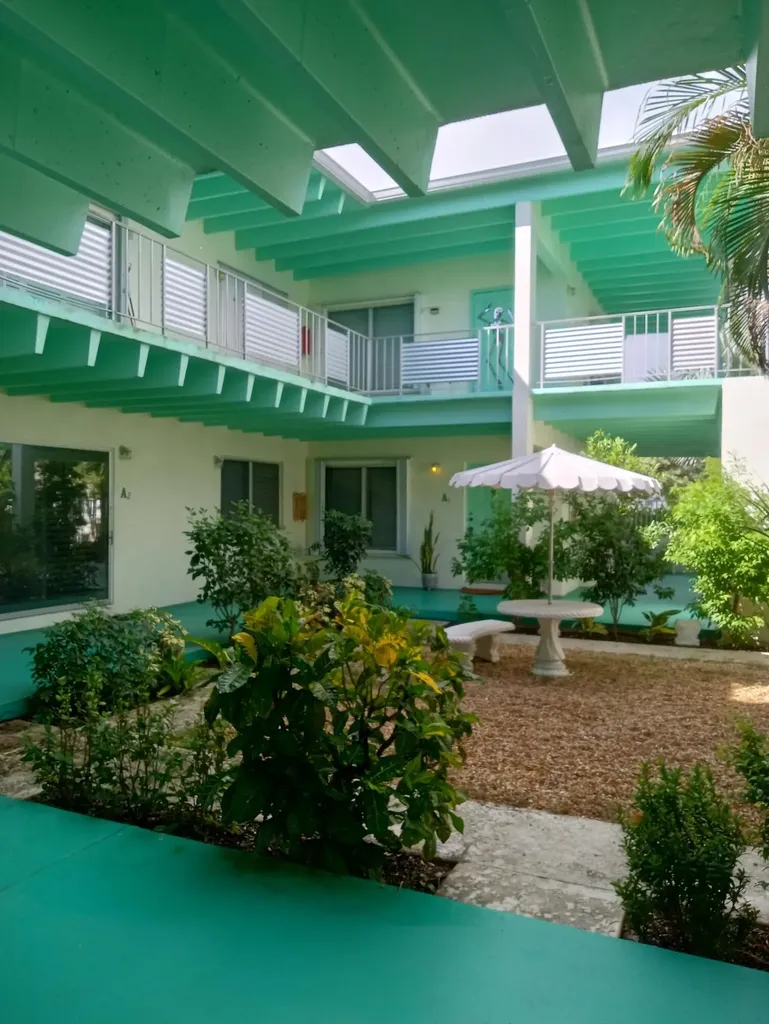 702 N Federal Highway Lake Worth Beach FL 33460