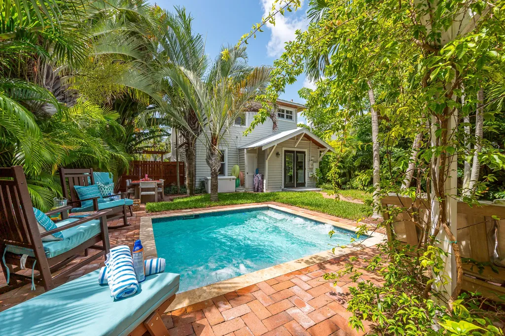715 Palm Street West Palm Beach FL 33401