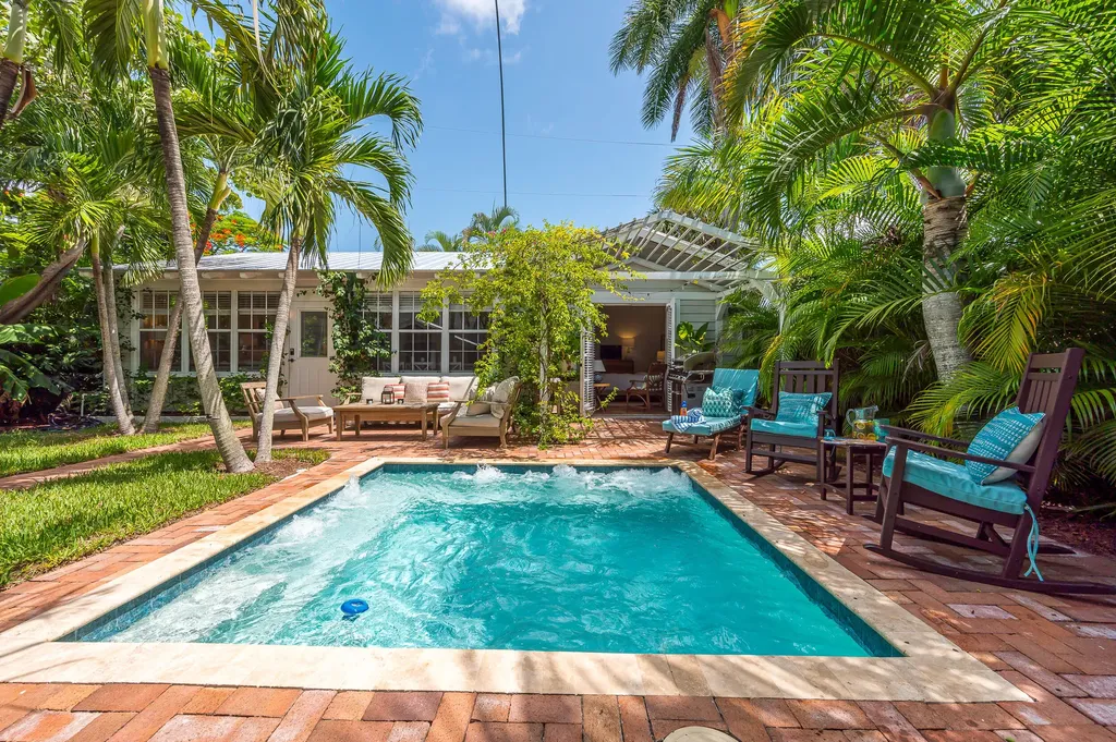 715 Palm Street West Palm Beach FL 33401