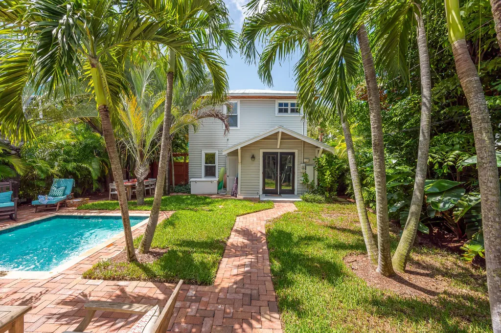 715 Palm Street West Palm Beach FL 33401