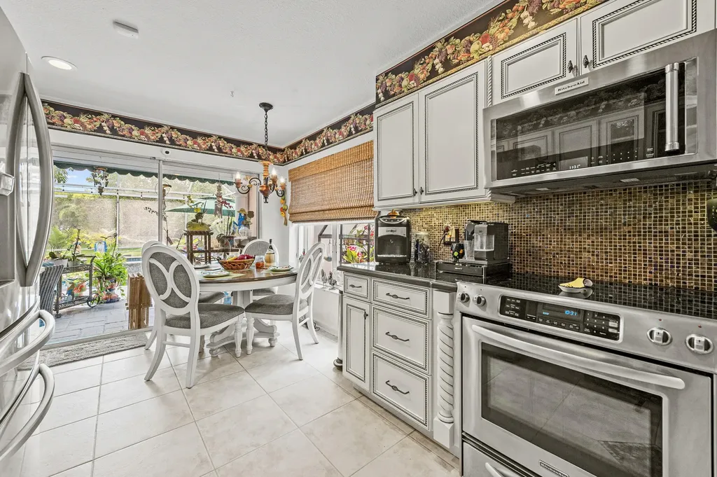 23330 La Vida Way Boca Raton FL 33433