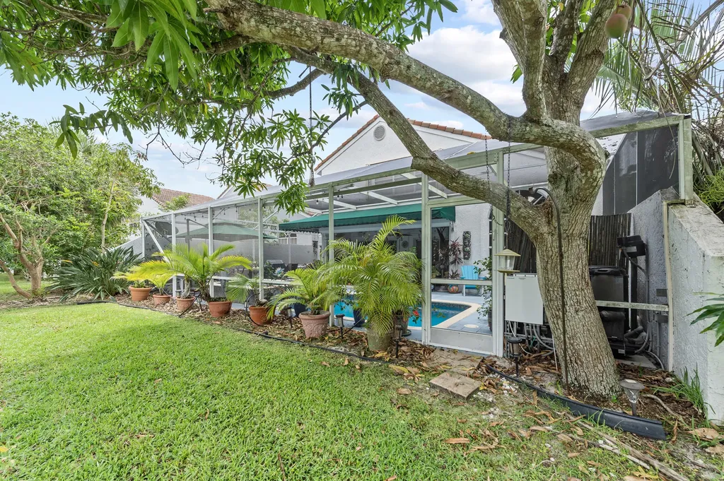 23330 La Vida Way Boca Raton FL 33433