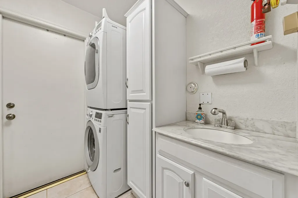 23330 La Vida Way Boca Raton FL 33433