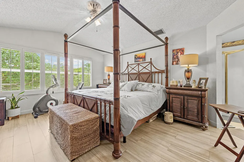 23330 La Vida Way Boca Raton FL 33433