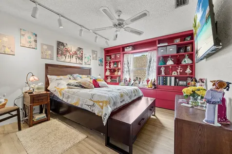 23330 La Vida Way Boca Raton FL 33433