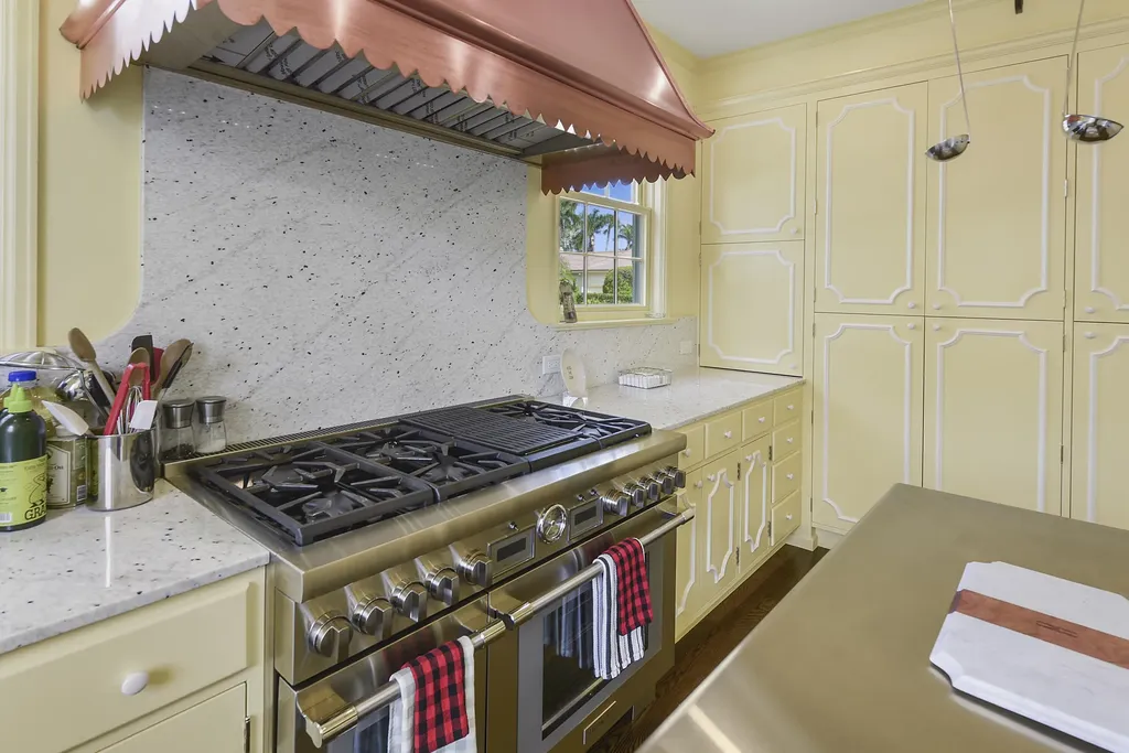 250 Algoma Road Palm Beach FL 33480