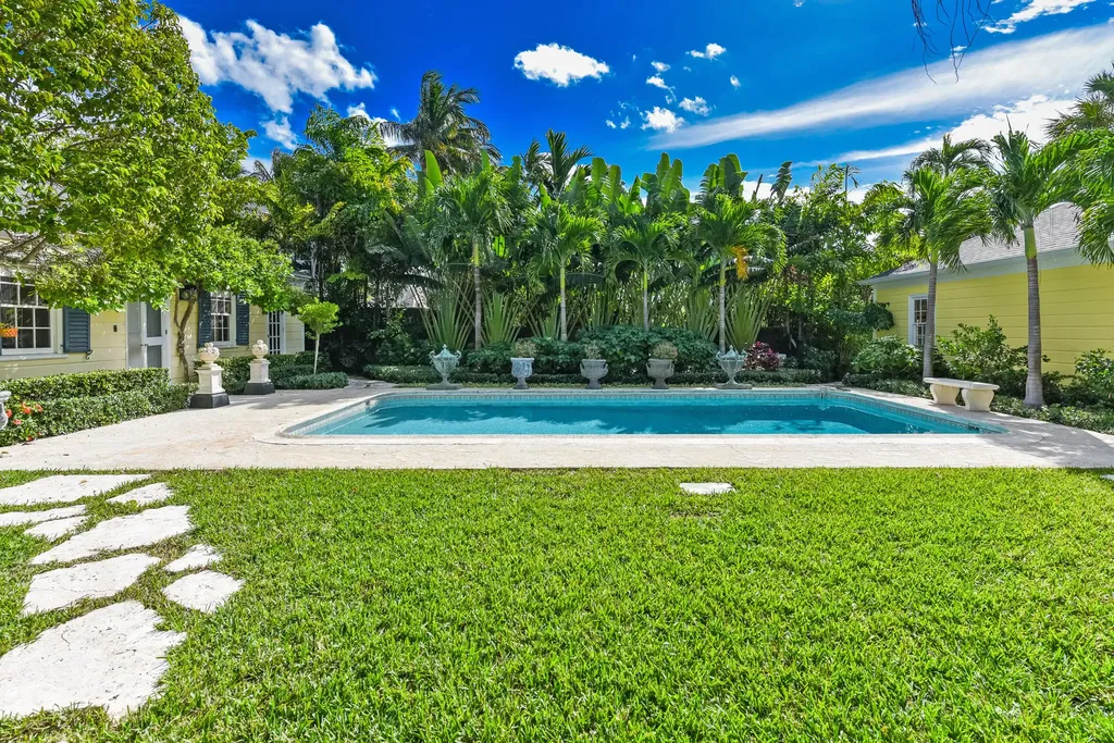 250 Algoma Road Palm Beach FL 33480