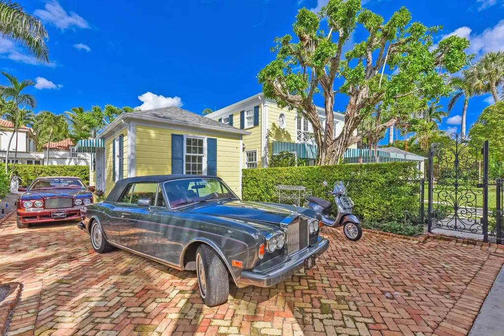 250 Algoma Road Palm Beach FL 33480