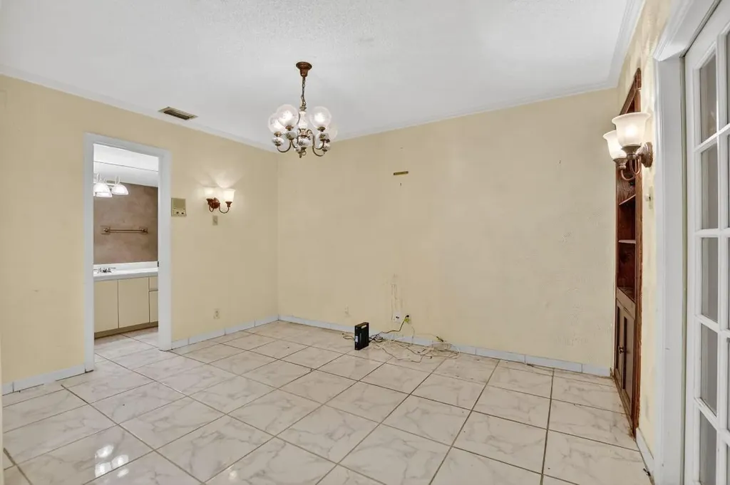 6758 Canary Palm Circle Boca Raton FL 33433