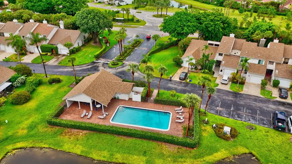 6758 Canary Palm Circle Boca Raton FL 33433