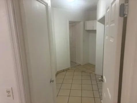 2424 Grant Street Hollywood FL 33020