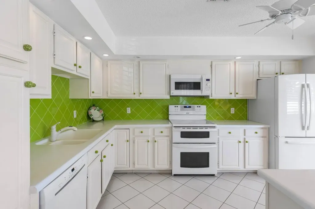 3870 Quail Ridge Drive Boynton Beach FL 33436