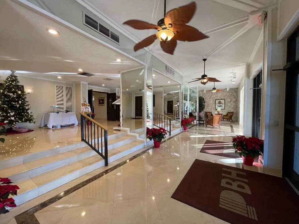 5600 N Flagler Drive West Palm Beach FL 33407