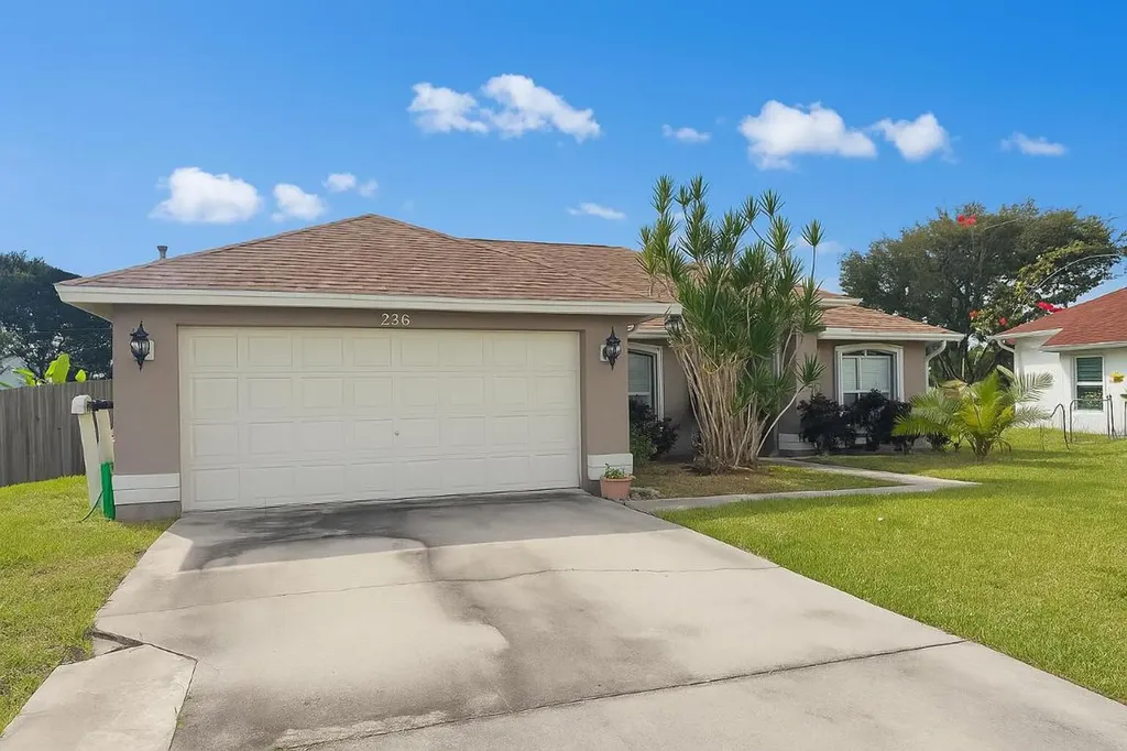 250 SW Moselle Avenue Port St Lucie FL 34984