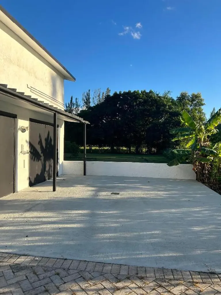 14840 SW 21st Street Davie FL 33326