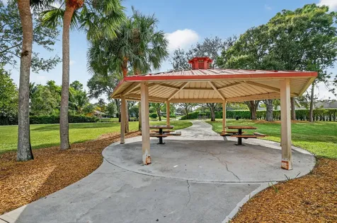 1762 Primrose Lane Wellington FL 33414