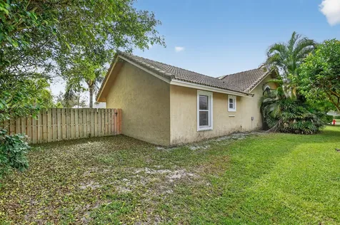 1762 Primrose Lane Wellington FL 33414