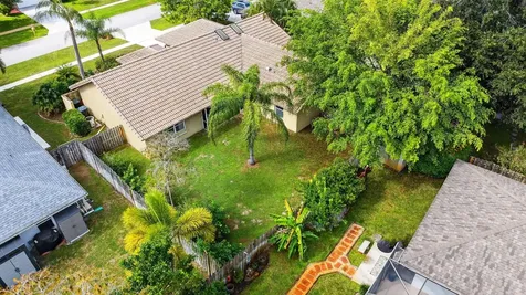 1762 Primrose Lane Wellington FL 33414