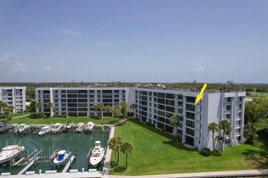 1748 Jupiter Cove Drive Jupiter FL 33469