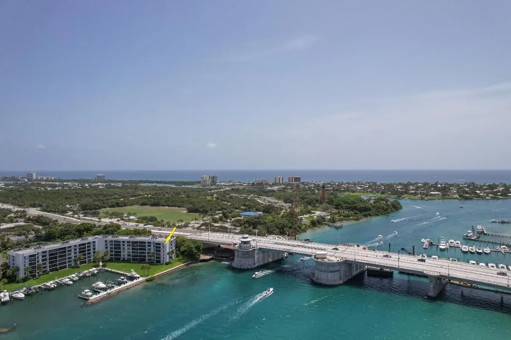 1748 Jupiter Cove Drive Jupiter FL 33469