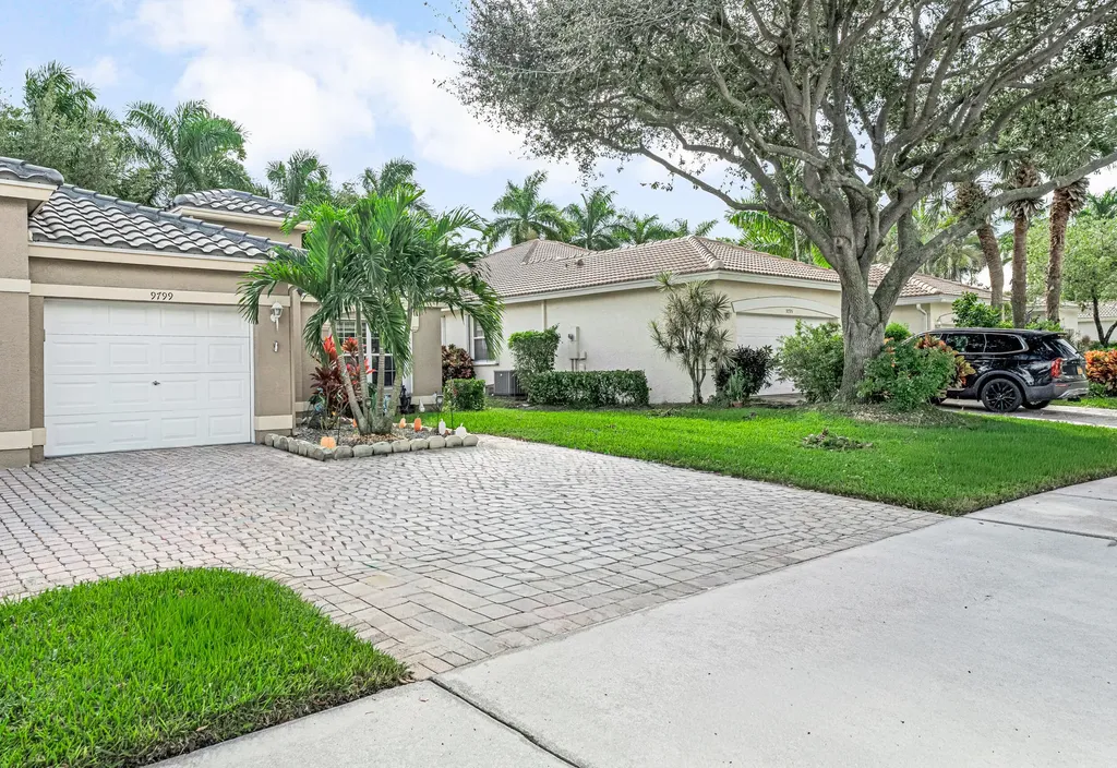 9799 Crescent View Drive S Boynton Beach FL 33437