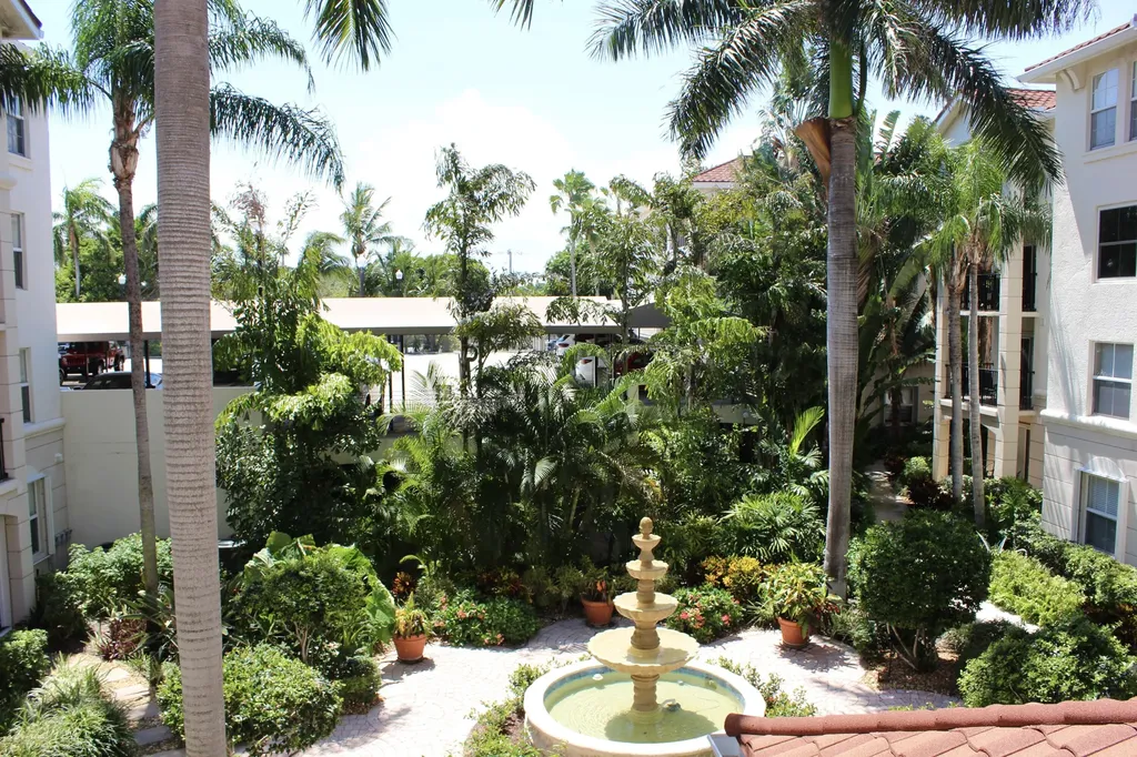 3302 Tuscany Way Boynton Beach FL 33435