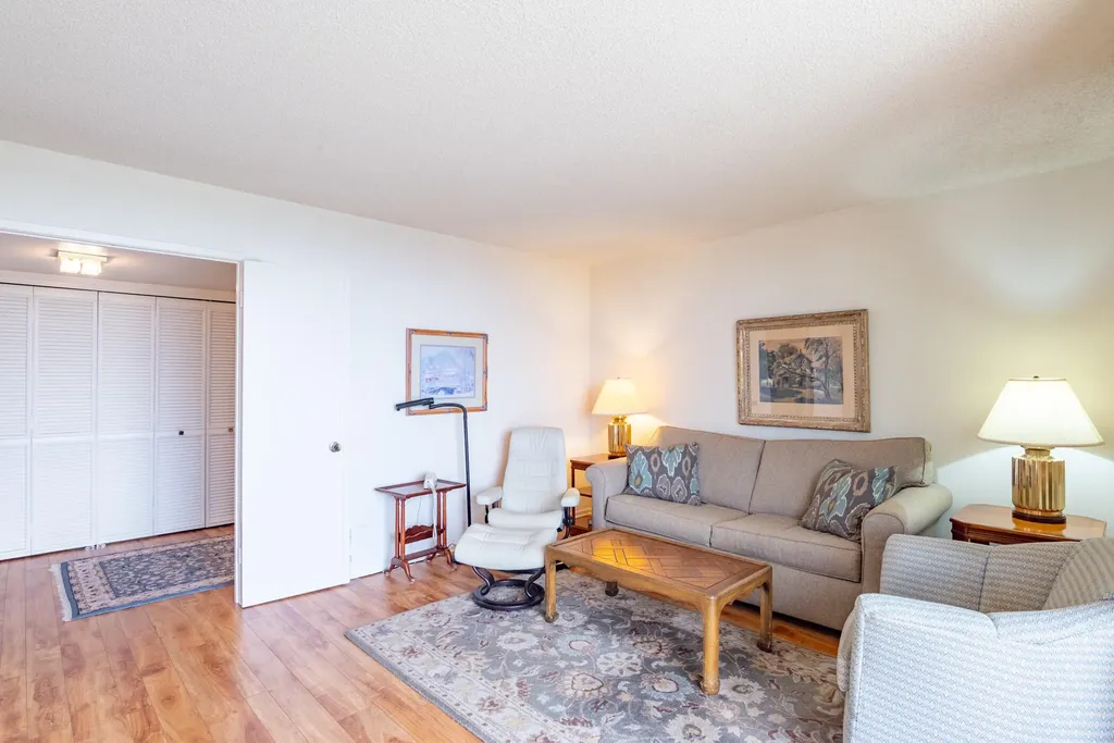 2480 Presidential Way West Palm Beach FL 33401