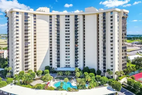 2480 Presidential Way West Palm Beach FL 33401