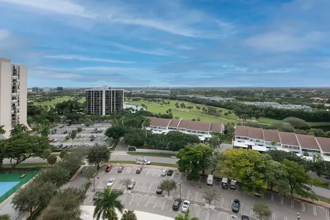 2480 Presidential Way West Palm Beach FL 33401