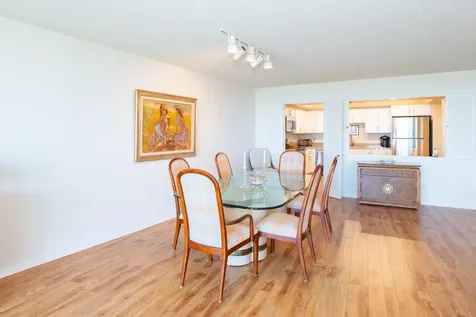 2480 Presidential Way West Palm Beach FL 33401