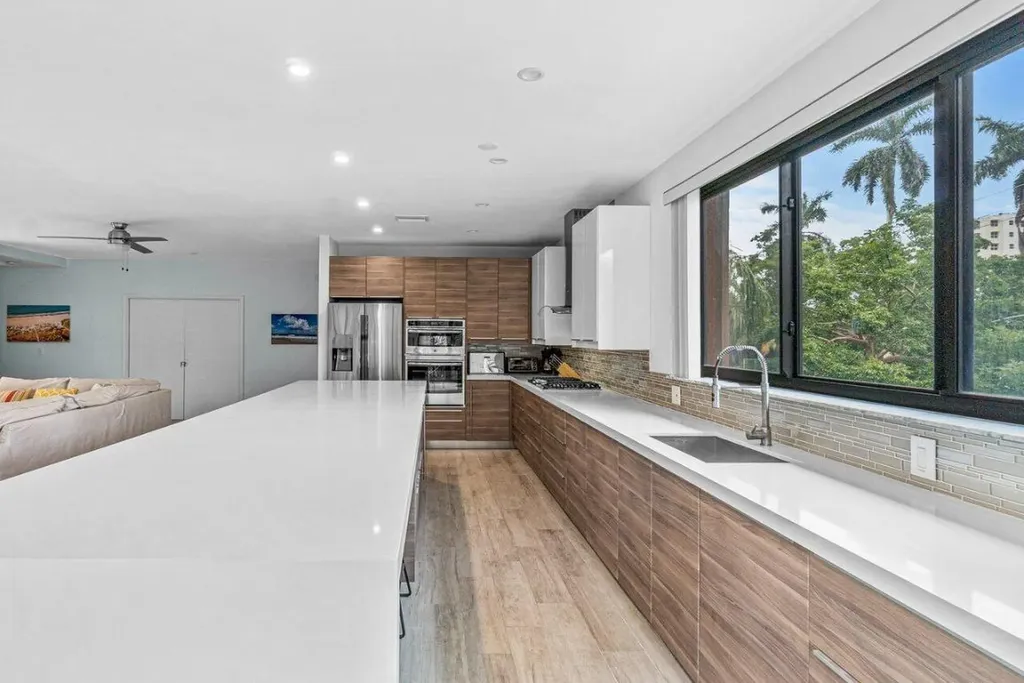 122 Andrews Avenue Delray Beach FL 33483
