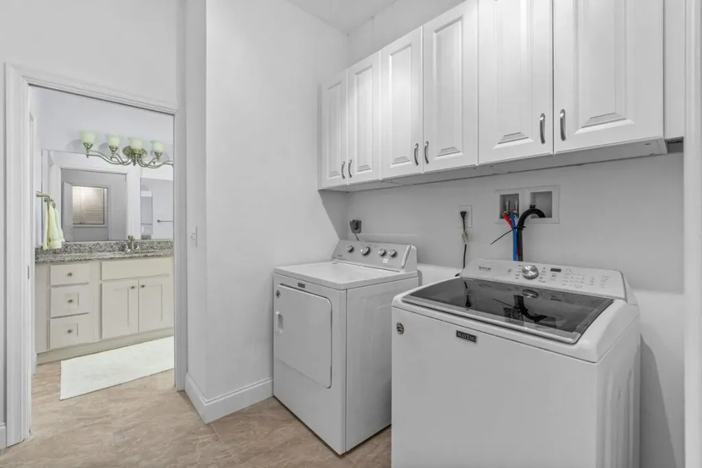 122 Andrews Avenue Delray Beach FL 33483