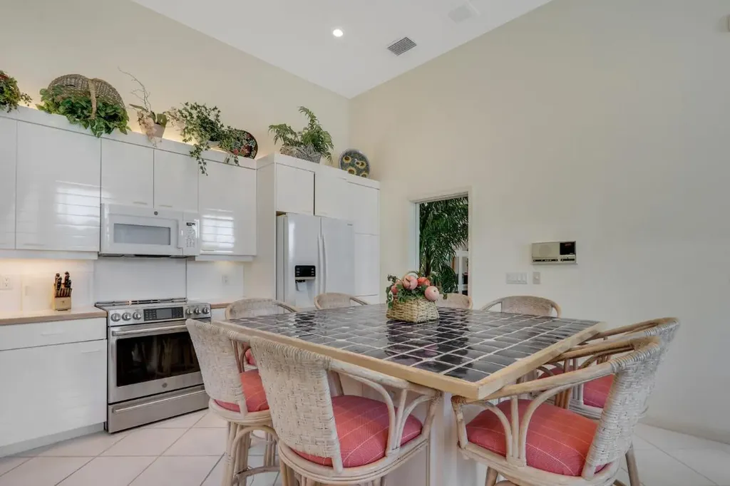 2499 Marseilles Drive Palm Beach Gardens FL 33410