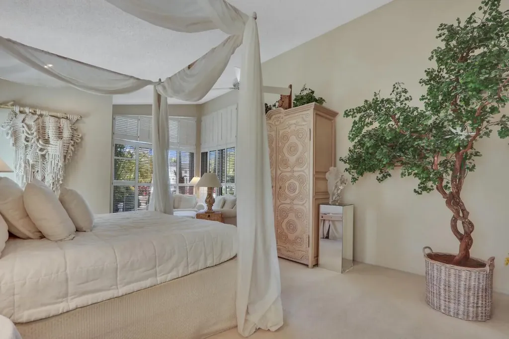 2499 Marseilles Drive Palm Beach Gardens FL 33410