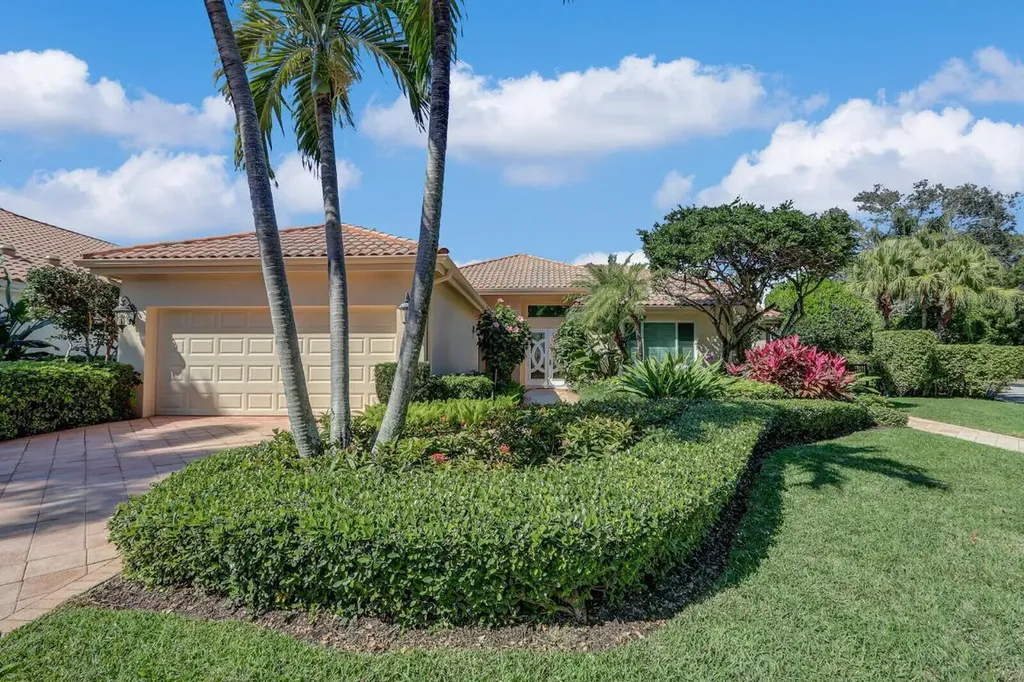 2499 Marseilles Drive Palm Beach Gardens FL 33410