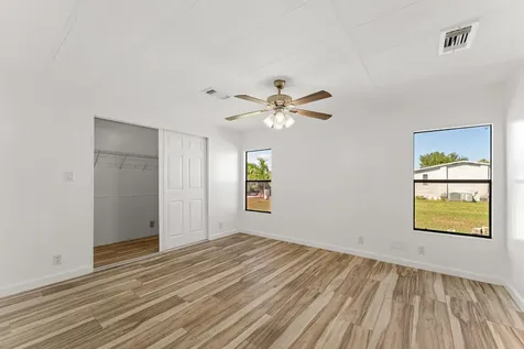 2733 SW Thunderbird Trail Stuart FL 34997