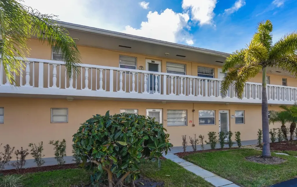 2182 NE 1st Way Boynton Beach FL 33435
