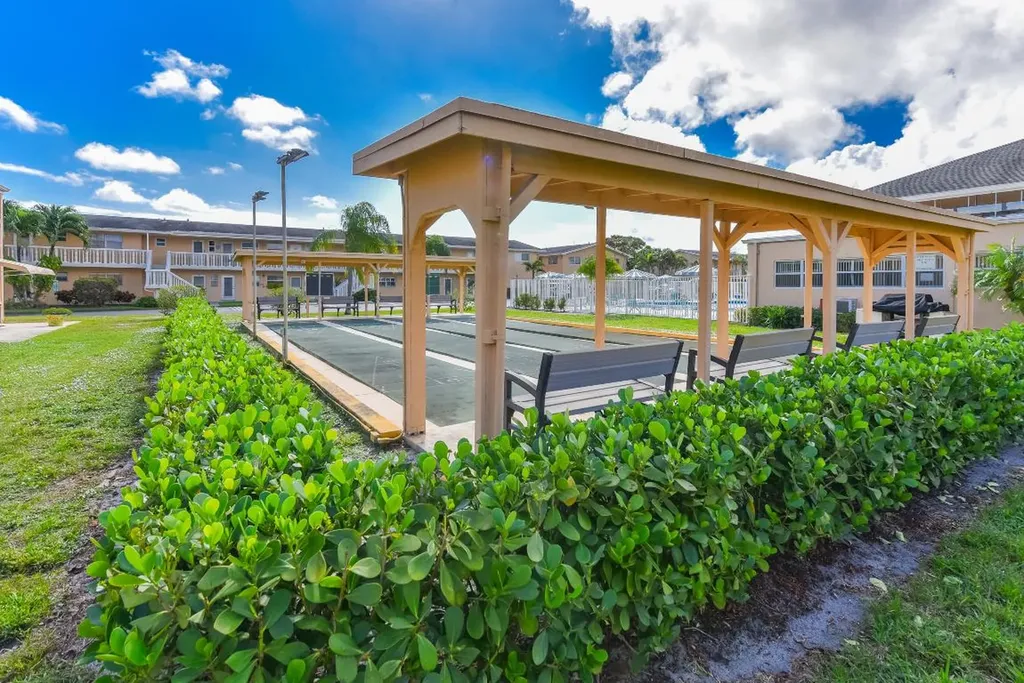 2182 NE 1st Way Boynton Beach FL 33435