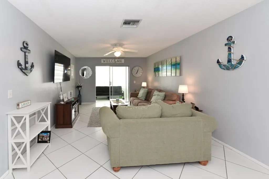 2182 NE 1st Way Boynton Beach FL 33435