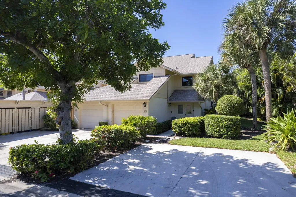 17137 Waterbend Drive Jupiter FL 33477